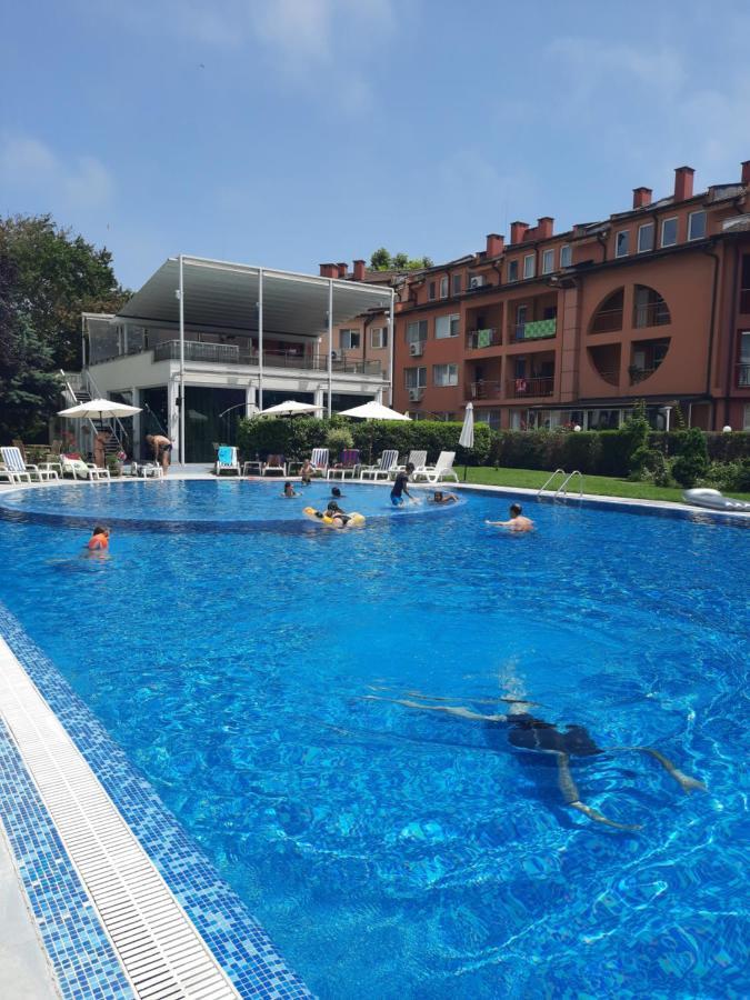 Oazis Cozy Beach Apartment Ravda Bagian luar foto