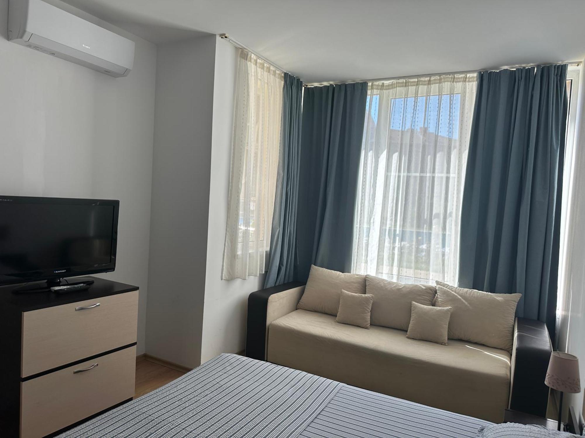Oazis Cozy Beach Apartment Ravda Bagian luar foto